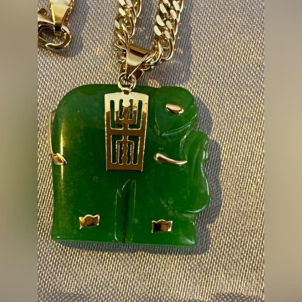 Set of 3 - Green Jade Elephant Pendant with Laminated 14k Gold Accents🐘💚